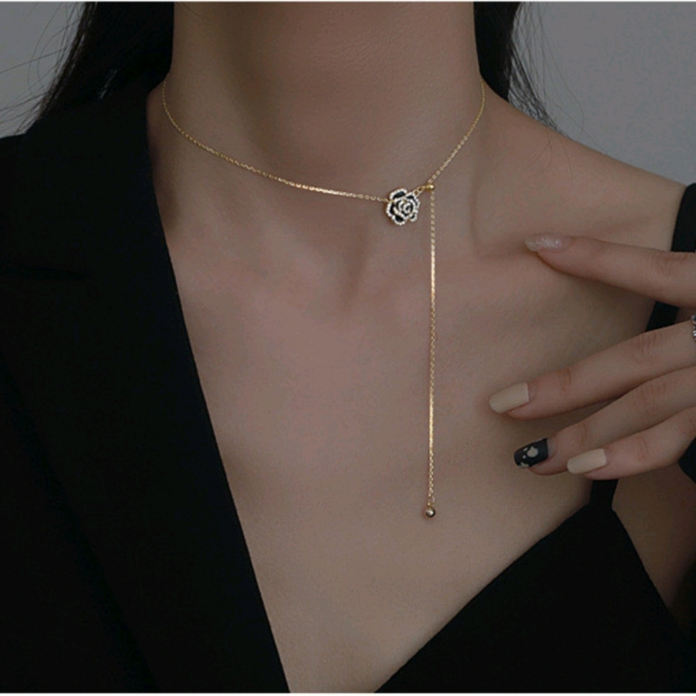 Adjustable Black Rose Camellia Lariat Necklace - Gold Tone - Picture 2 of 6